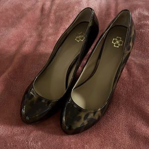 Ann Taylor Leopard Glossy Heels